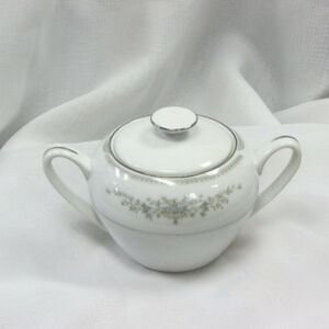 Vintage Sugar Bowl w Lid Mayfair Fine China Georgian Blue Floral Cottagecore